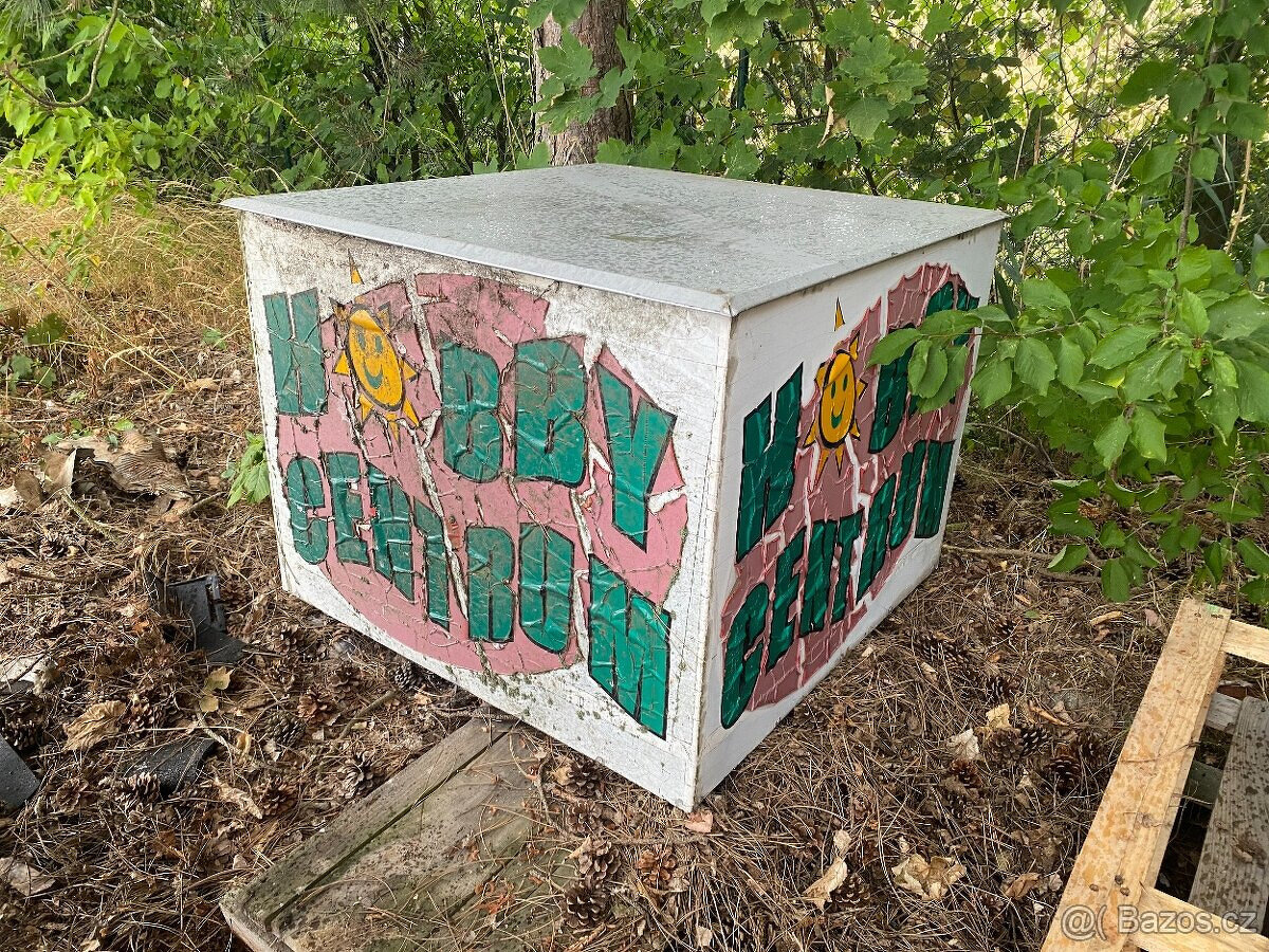 PRODÁM REKLAMNÍ ÁČKO A KOSTKU - 3