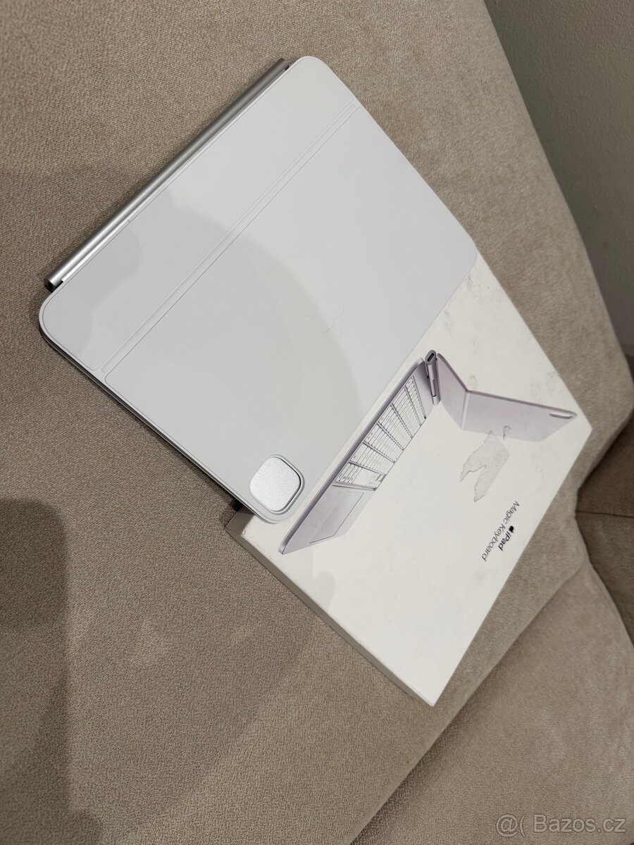 iPad Magic Keyboard 11 palců bílá - 3