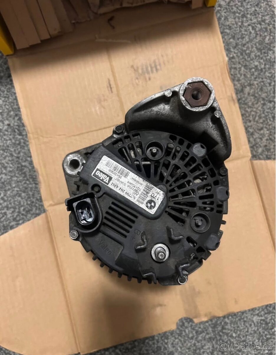 Alternátor pro Bmw e61 530d m57 - 3