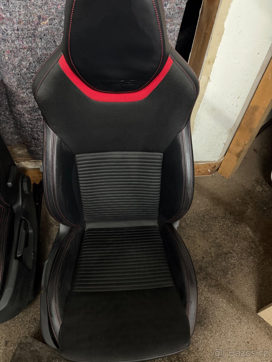 Sedadla Octavia 3 rs vyhrev pěkný stav… - 3