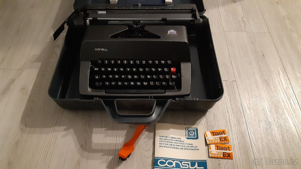 Psací stroj Consul model 2226 - 3