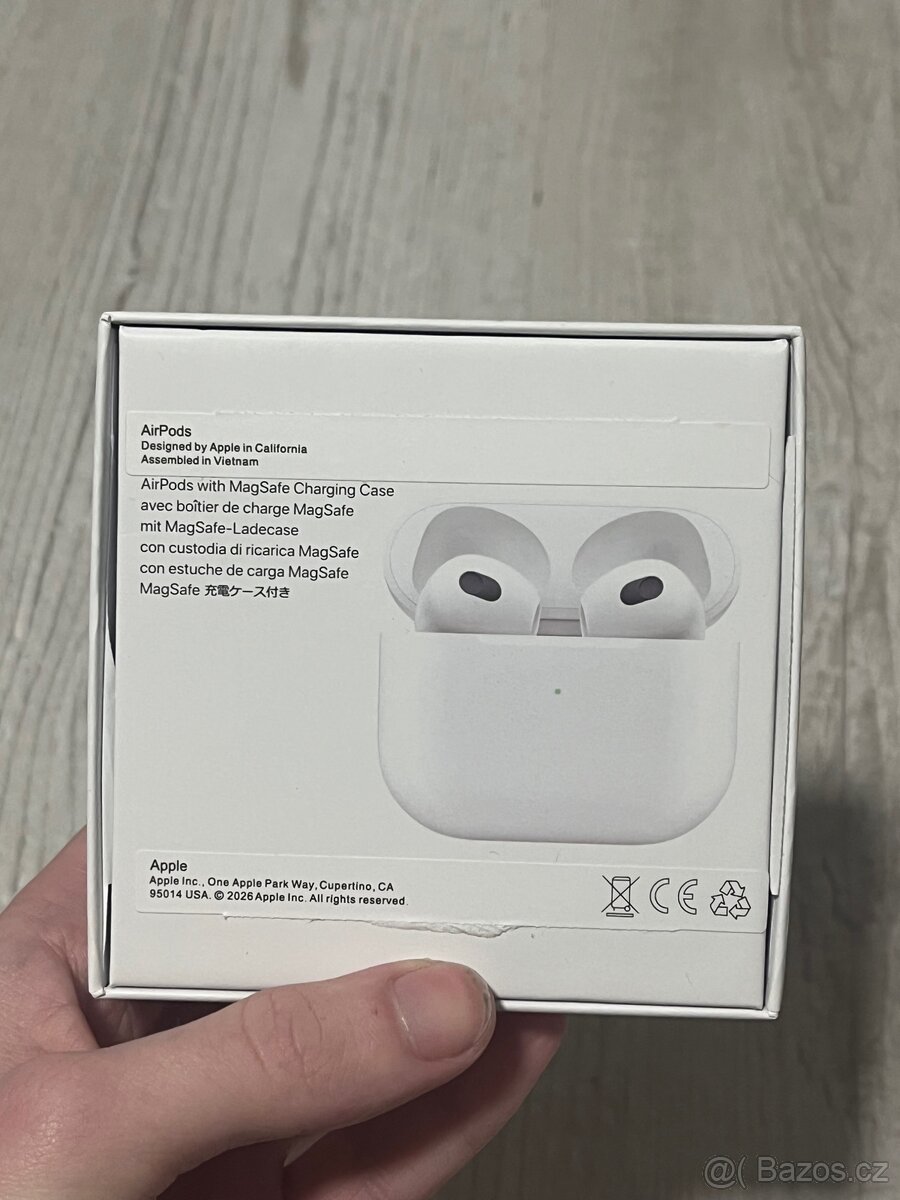 Apple AirPods 3 - 3