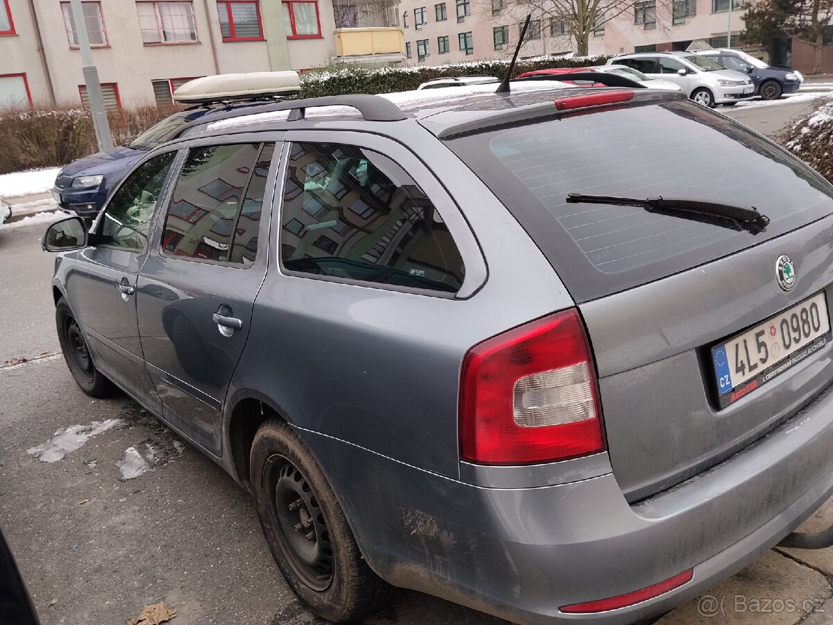 Škoda Octavia 2- 2012 2.0L 400000km - 3