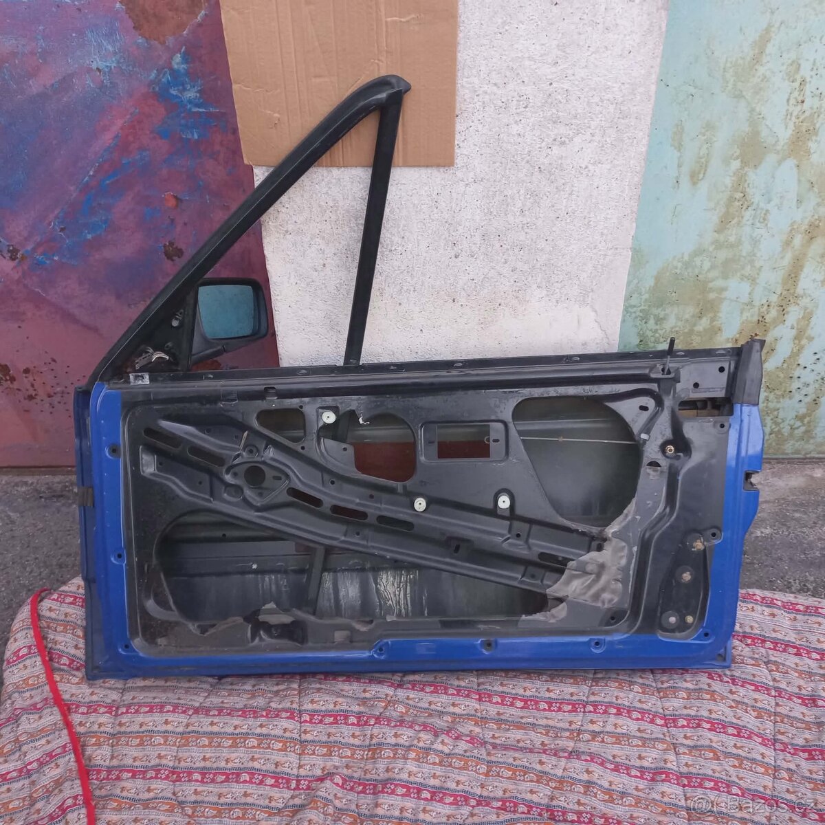 Prodám dveře na bmw e30 cabrio - 3