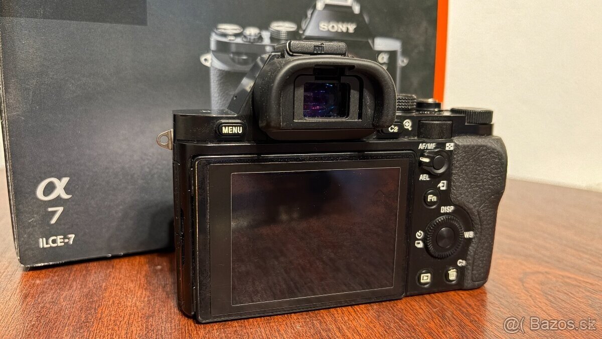 Sony A7 I - telo - 3