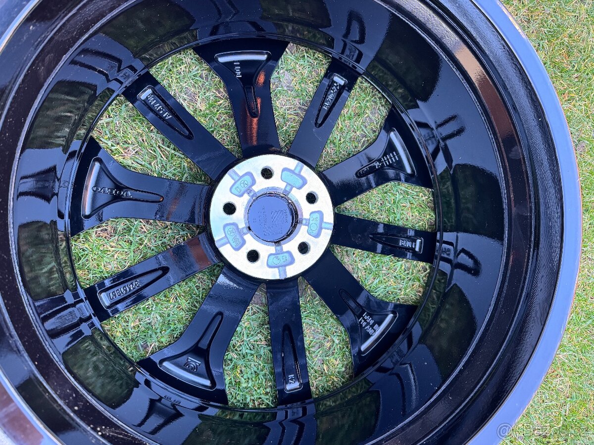 ORIG.VOLVO XC60 R20 2025 VOLVO XC40 R20 NOVE DISKY - 3