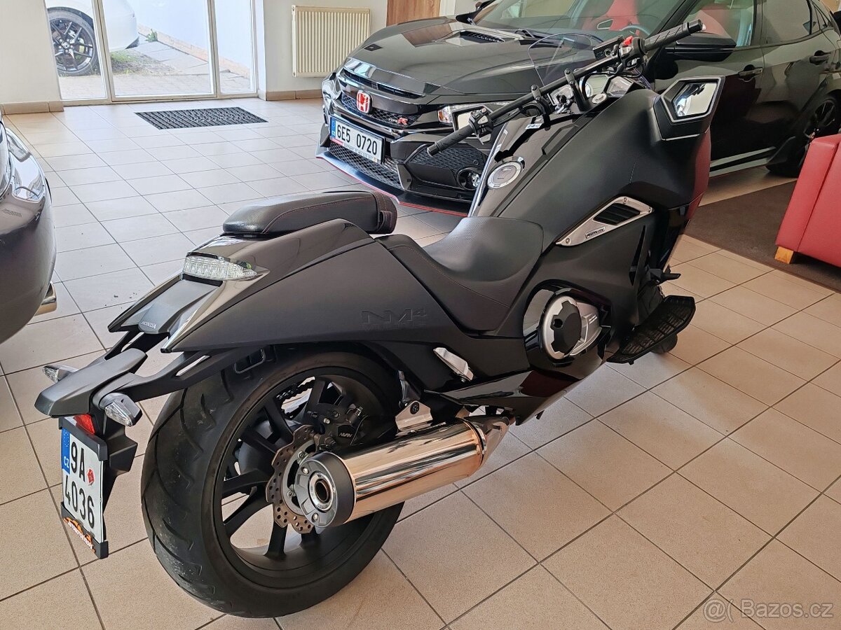 Honda NC750 Vultus NM4, pouze 3,5tis Km Nové v ČR - 3