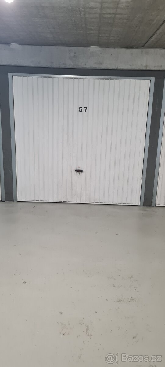 Prodej garáže Schweitzerova Olomouc - 3