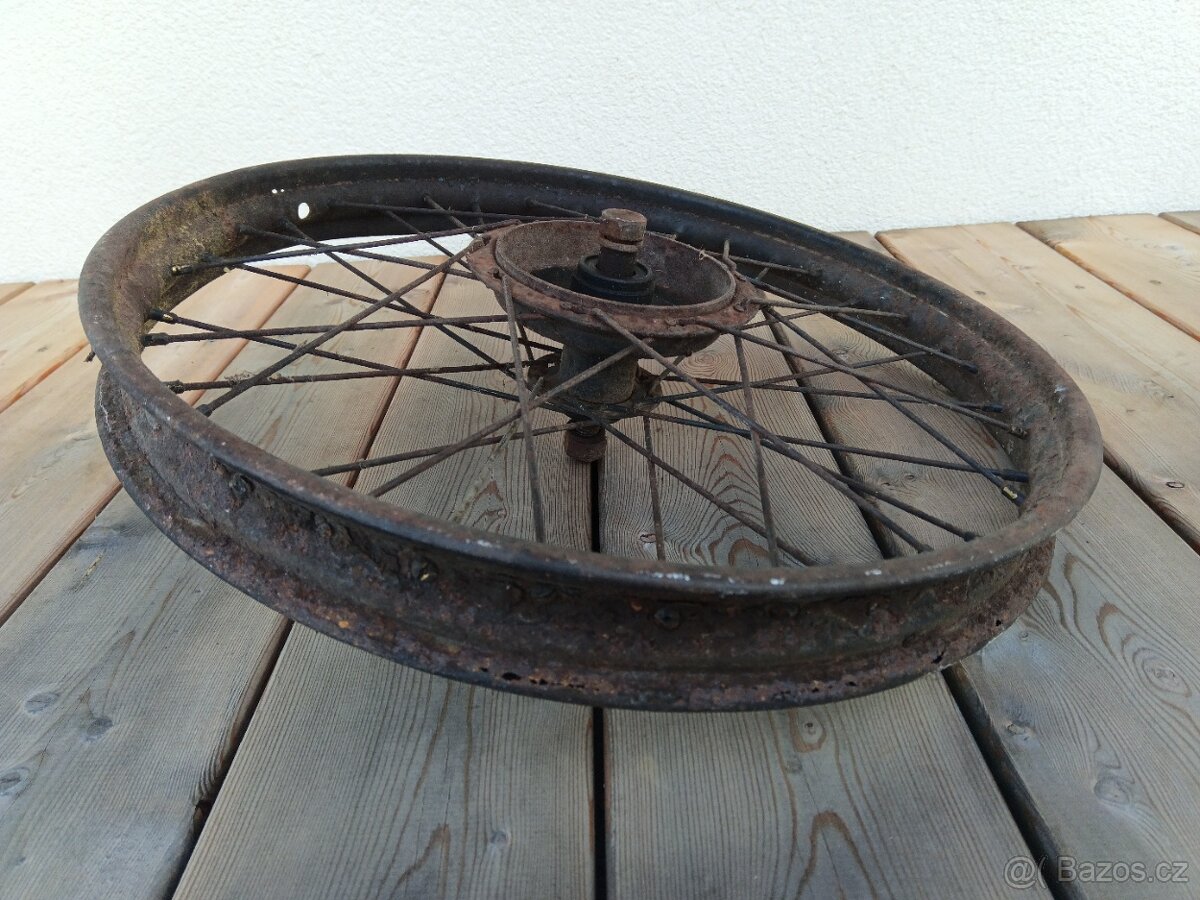 Přední kolo ČZ125/150c - 3