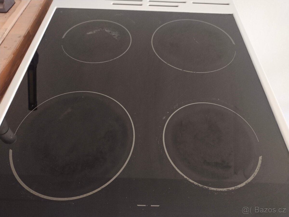 Elektrický sporák MORA - 3