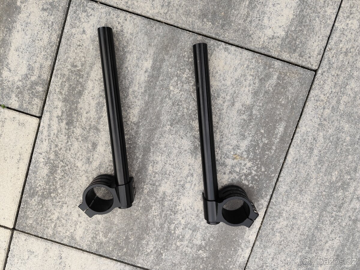 Klip on dělená řidítka ideální na café racer - 3