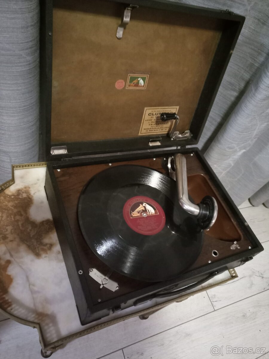 Gramofon "His Masters Voice" - 3