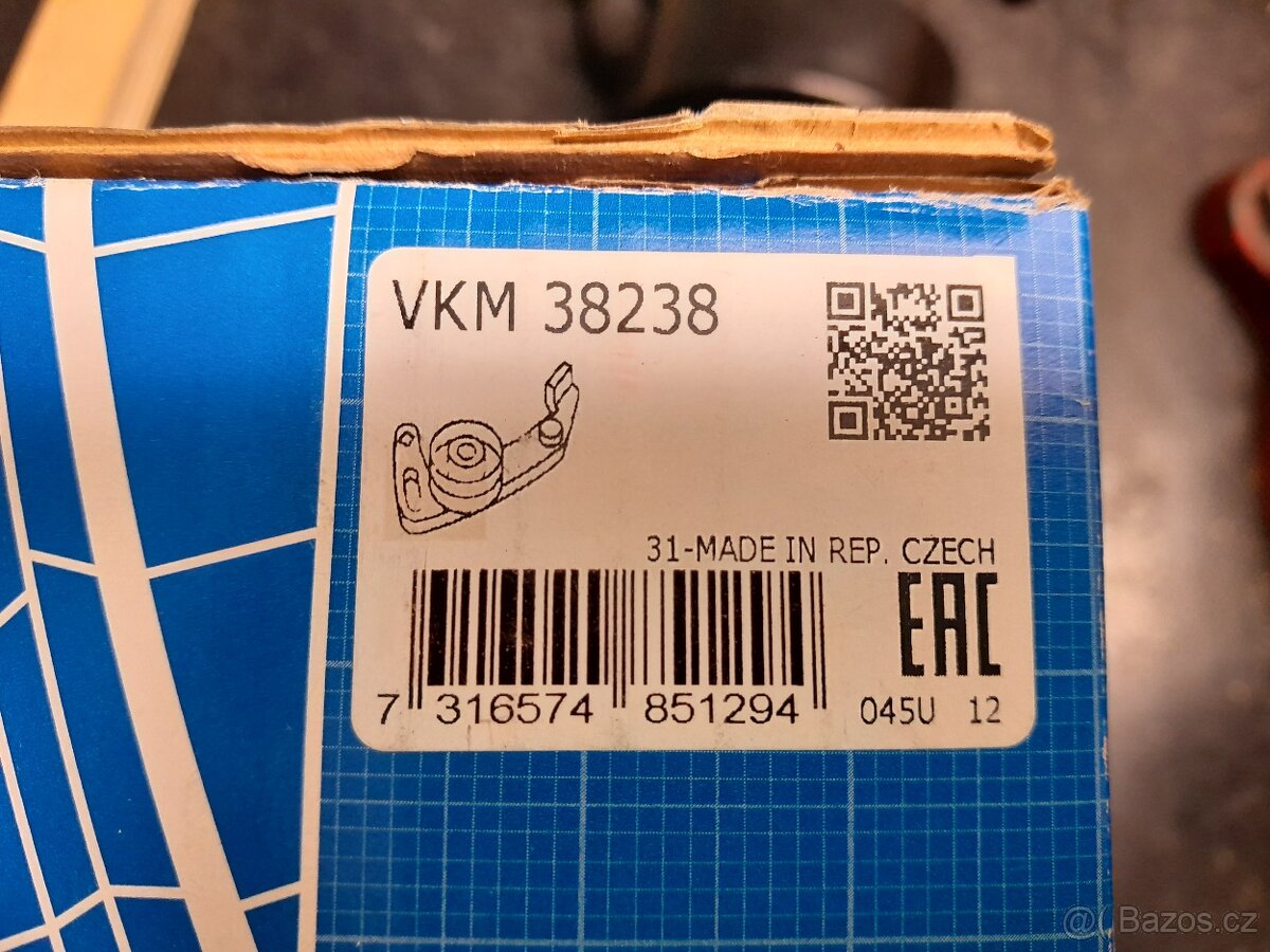 BMW E39 M57xxx - napínací kladka plochého řemenu - 3