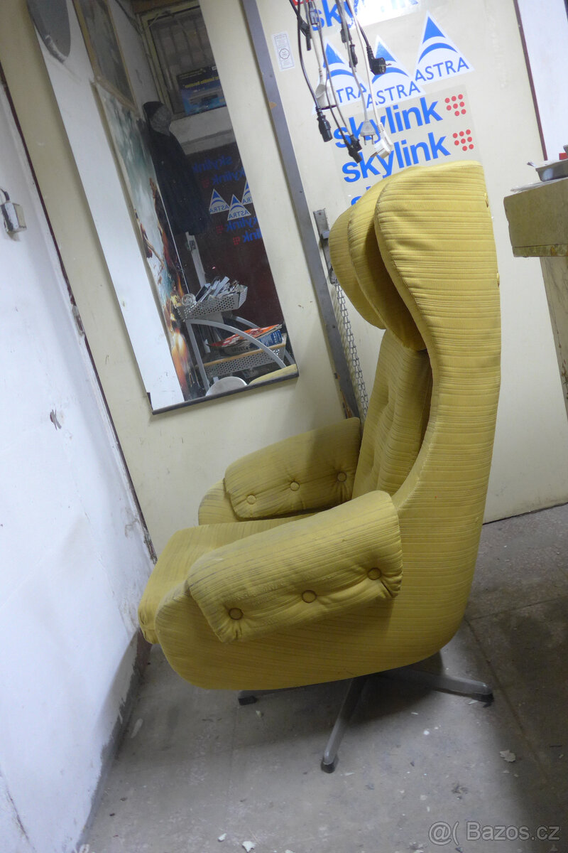 Staré Otačecí Křeslo - 3