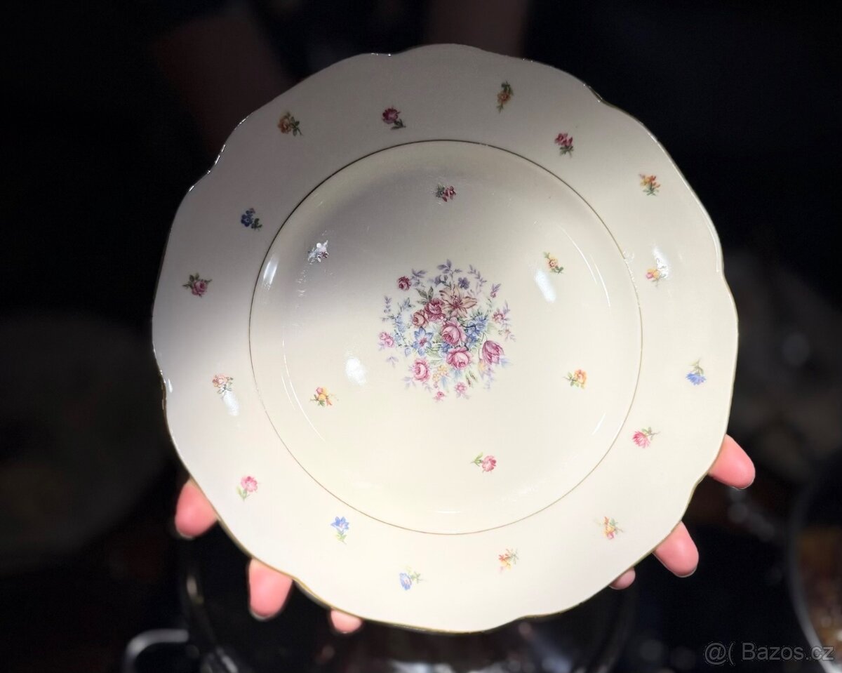 Talíře + nádobí - 3