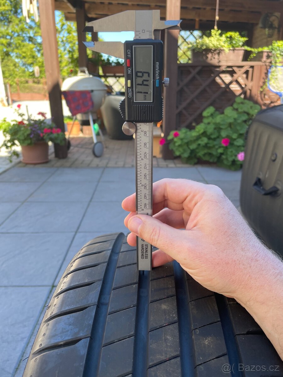 Pneu Bridgestone Potenza 19/225/40 - 3