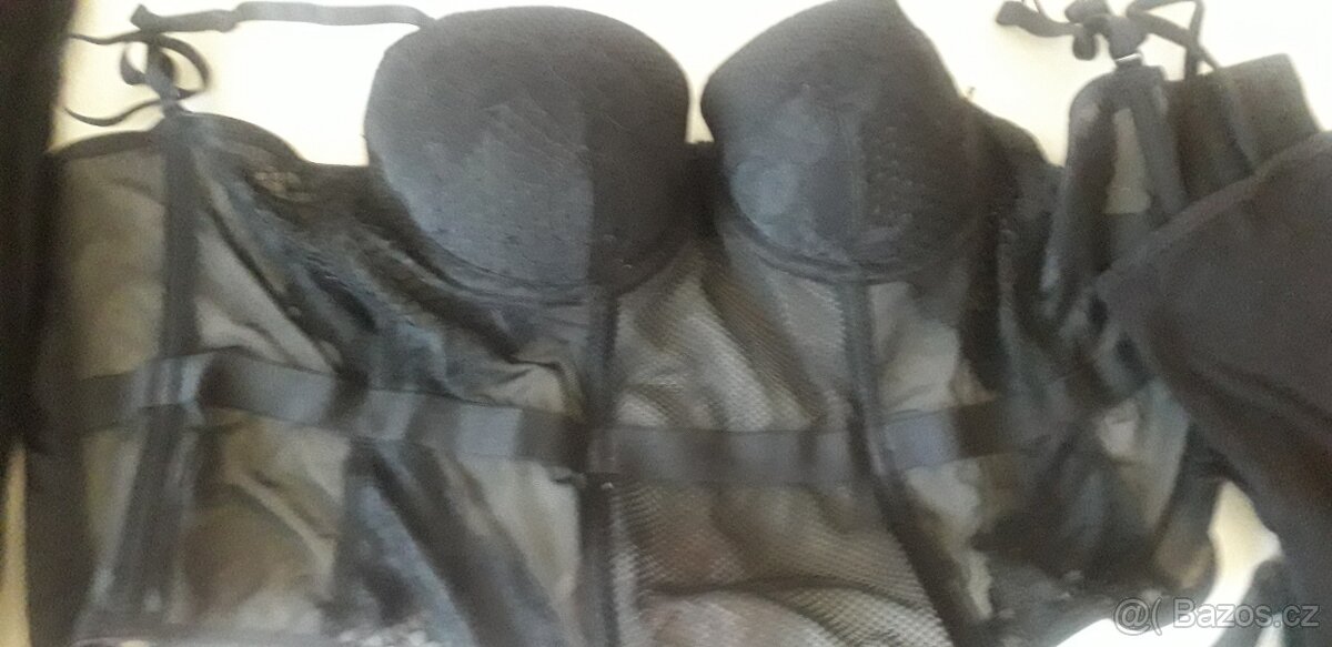 Dámské oblečení věk S-M - 3