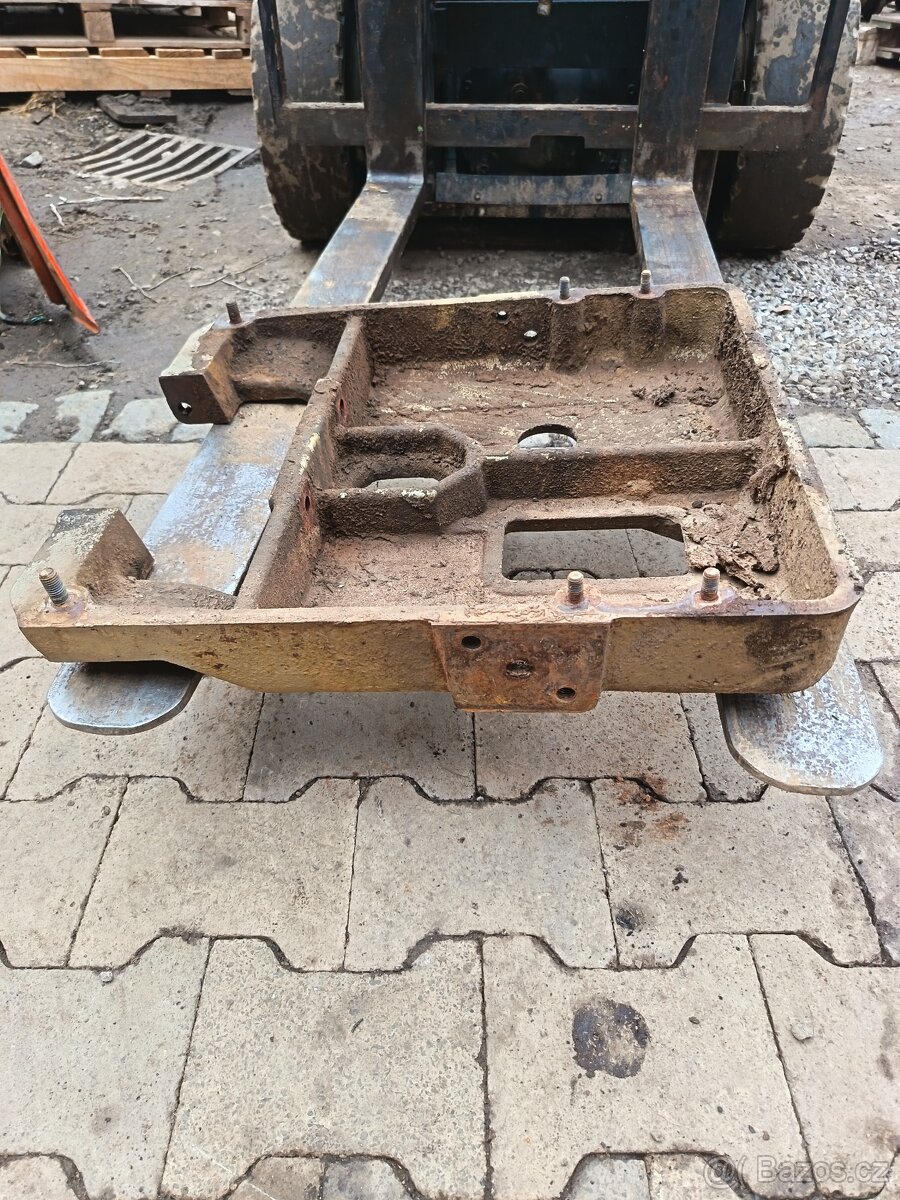 Blatníky Zetor 3011. - 3