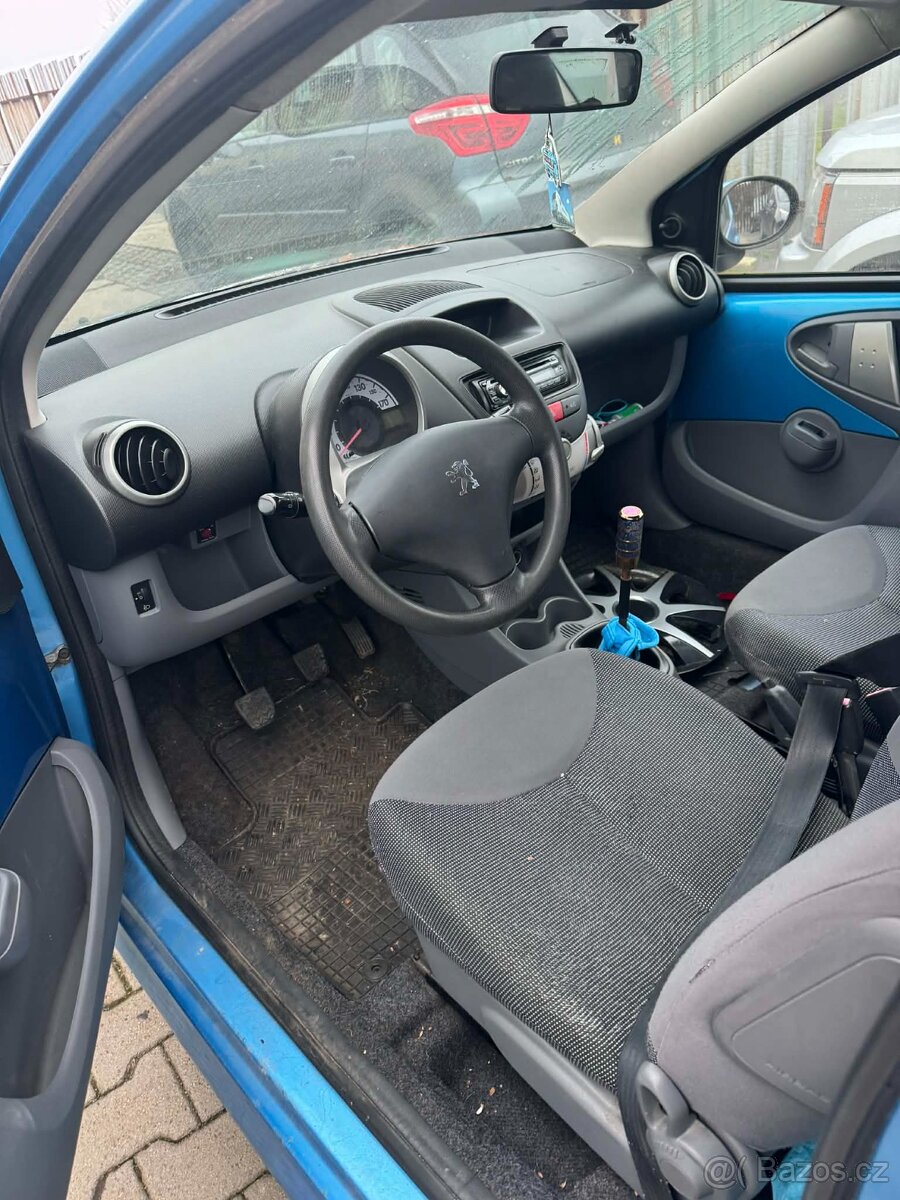 Peugeot 107 1.2ivrv 2008 - 3