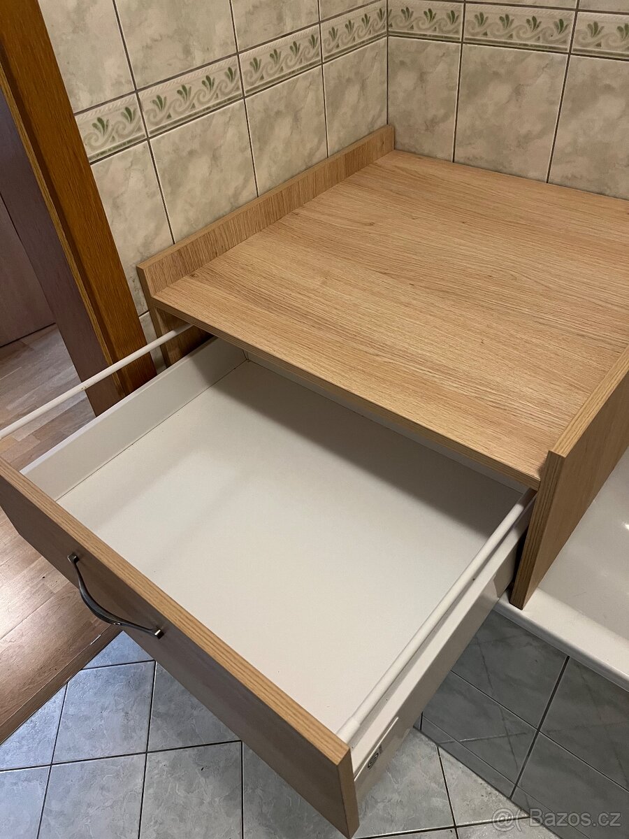 Přebalovací pult - 3