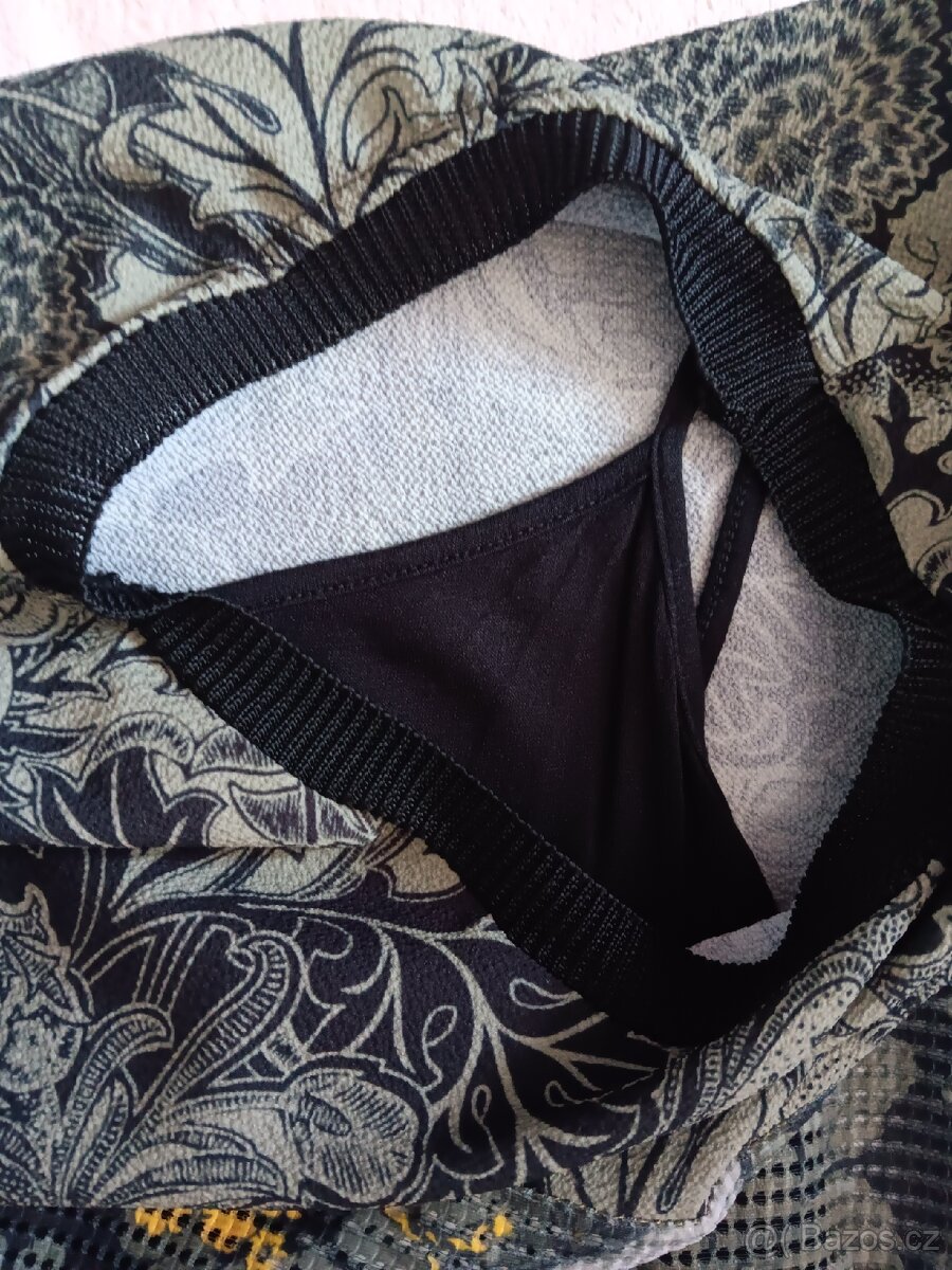 Desigual letní zelené šaty vel.38/40 - 3