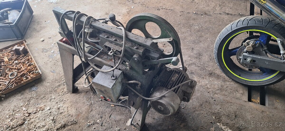 STROJNI RAMOVA PILA NA ZELEZO - 3