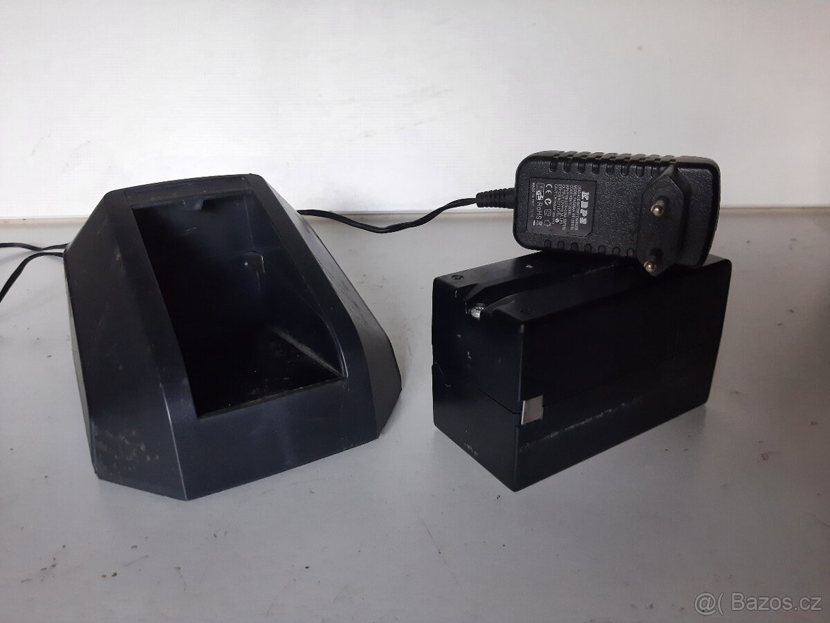 Nabíječka baterií Toyota BT - 3