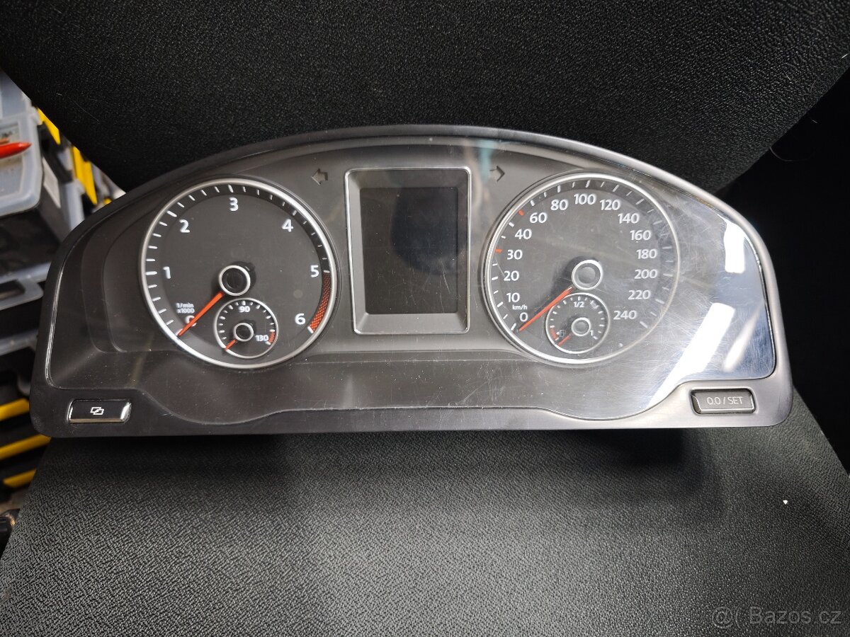 2D highline barevné maxidot budíky VW T5.1 - 3