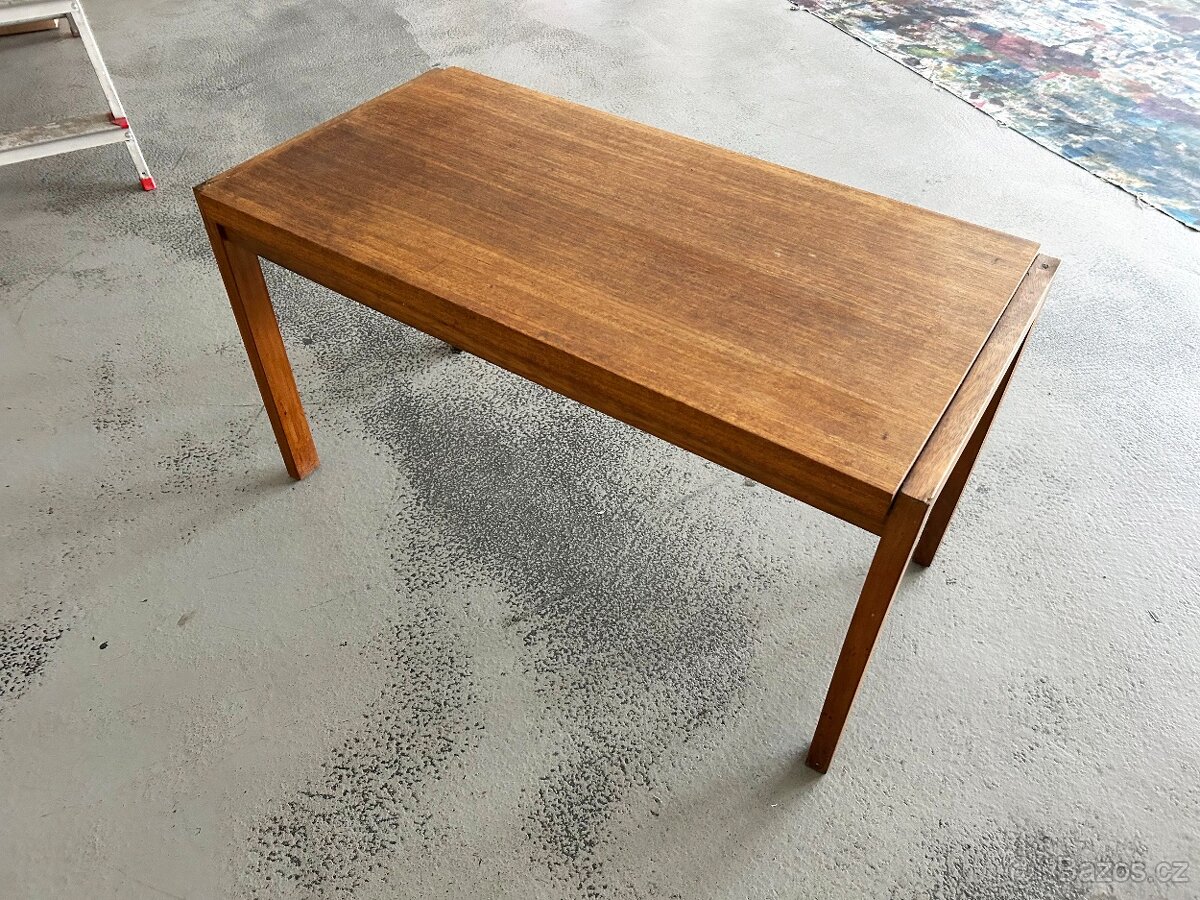 Stůl se šachovnicí - 3