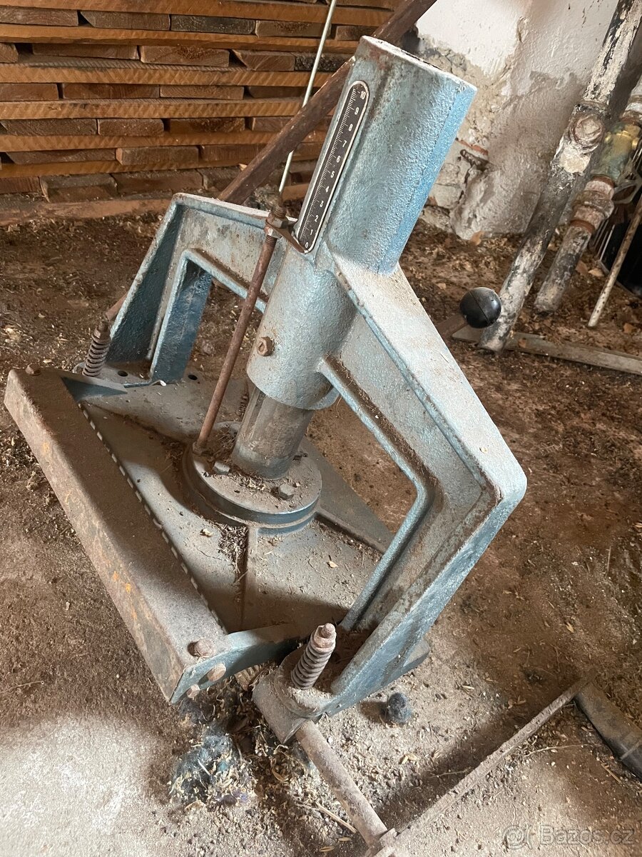 Hoblovka KDR MS 300 - 3