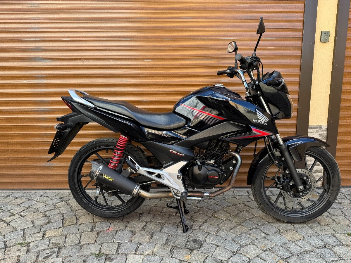 Honda CB 125F - 3