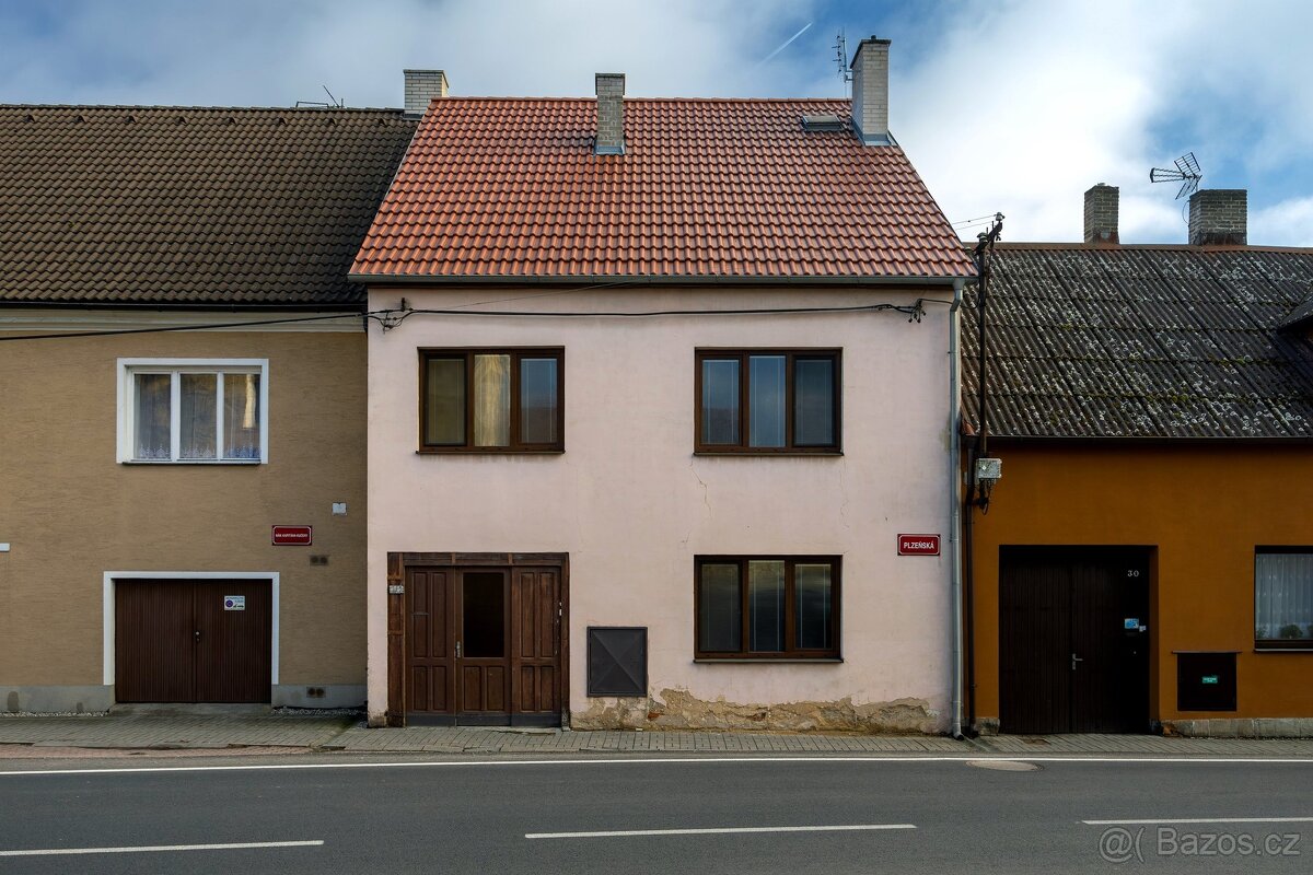 Dům - ubytovací komplex — Cerhovice, ev.č. 00438 - 3