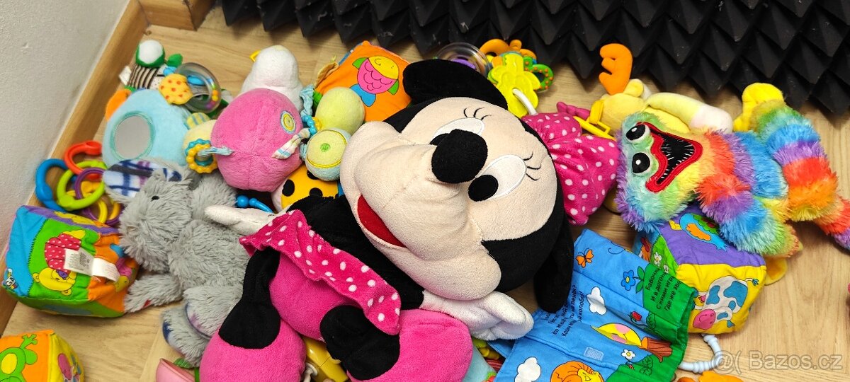 Mix hraček a plyšáků za symbolickou cenu - 3