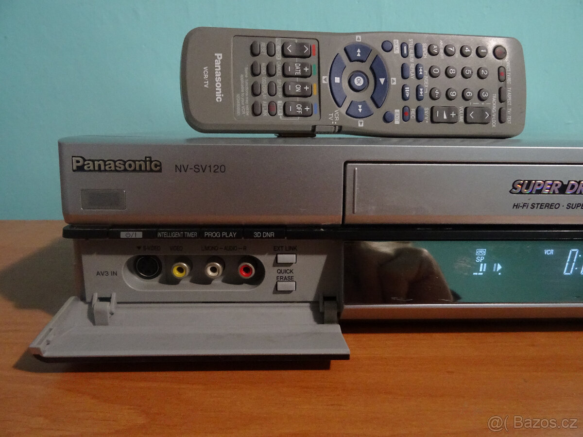 SUPER - S-VHS videorekordér PANASONIC NV-SV120,3D DNR,6 HLAV - 3