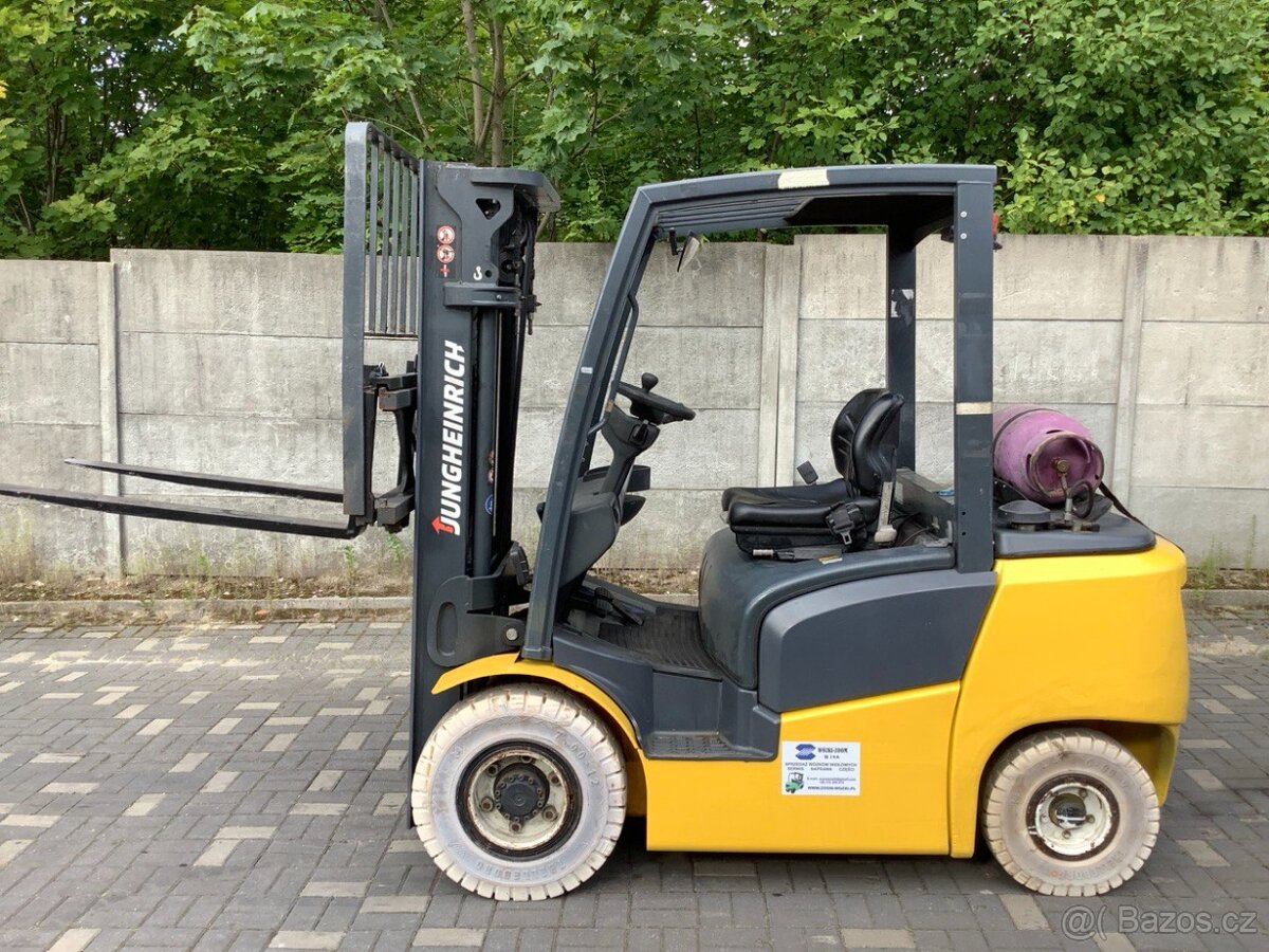 Jungheinrich TFG425 LPG, 2015, Triplex 4,7 m - 3