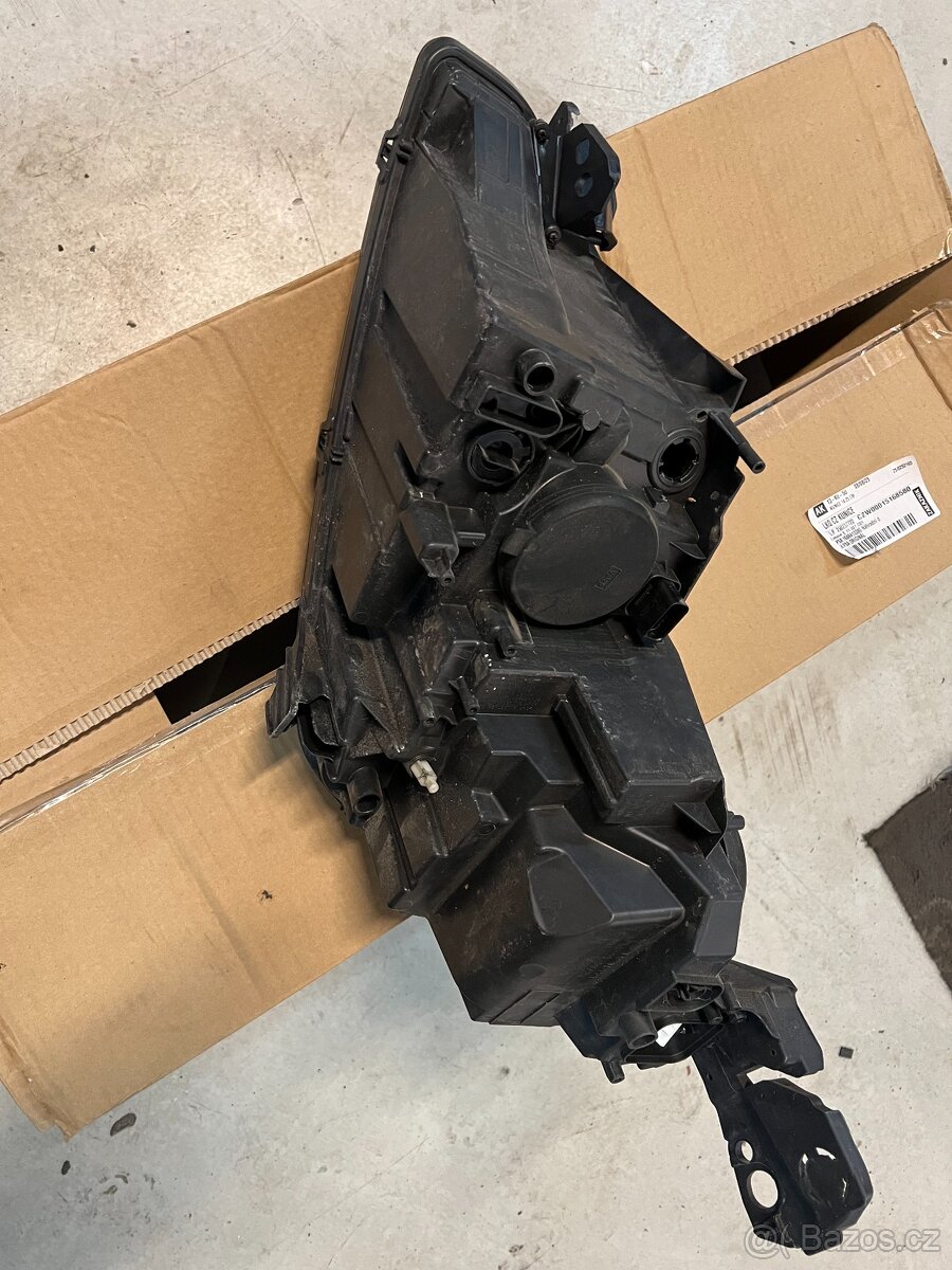 Přední L+P světlomety Peugeot 3008 a 5008 halogenové - 3