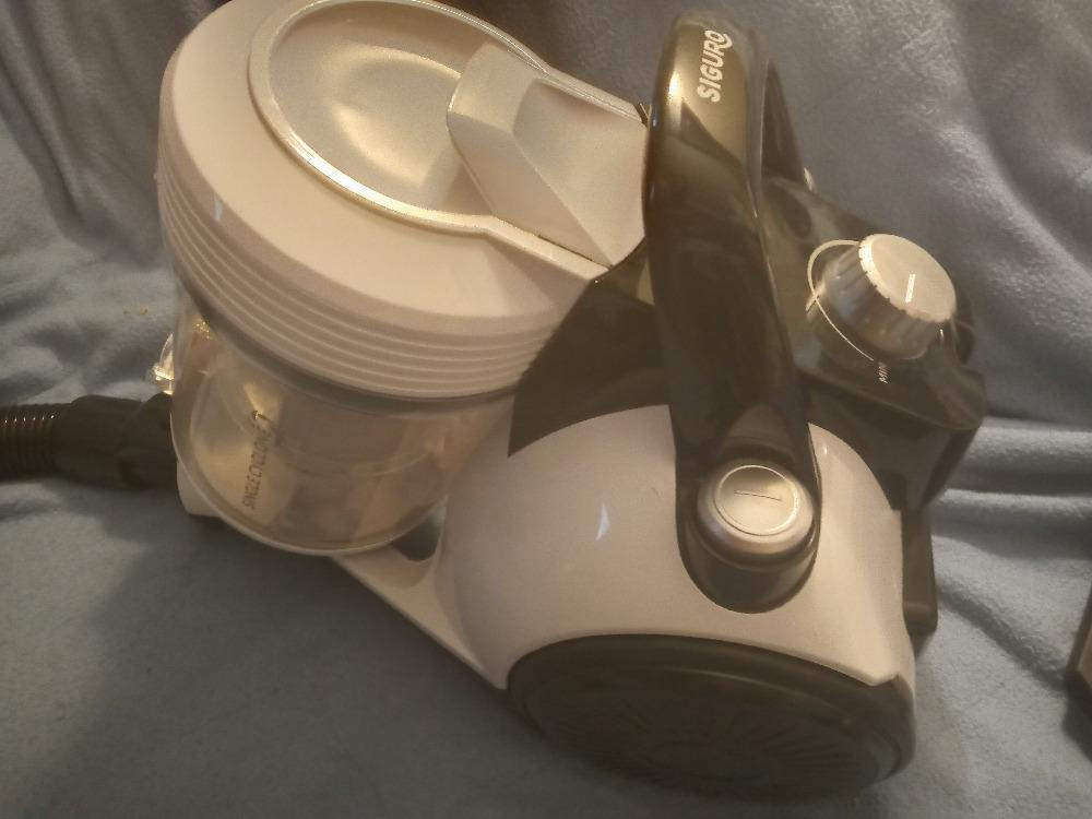 NOVÝ bezsáčkový vysavač Siguro, malý a lehký - 3