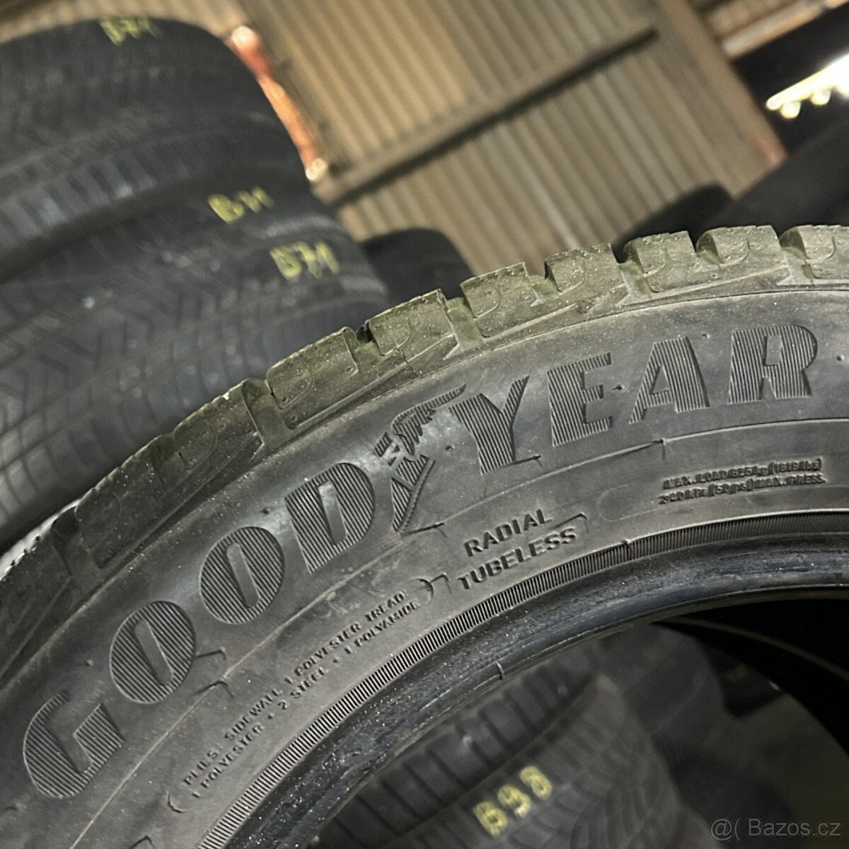 Zimní pneu 225/55 R17 101V Goodyear 7-7,5mm - 3