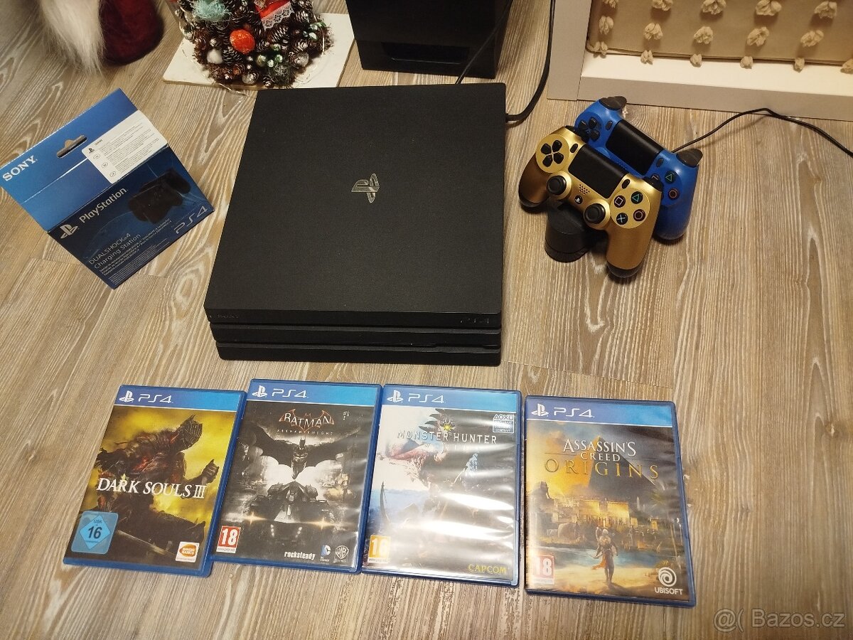 Play Station 4 PRO 1TB HDR + 4 hry + GtaV + 2 ovladače - 3