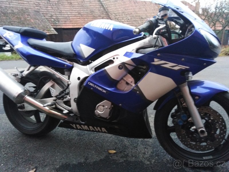 Yamaha yzf r6 - 3