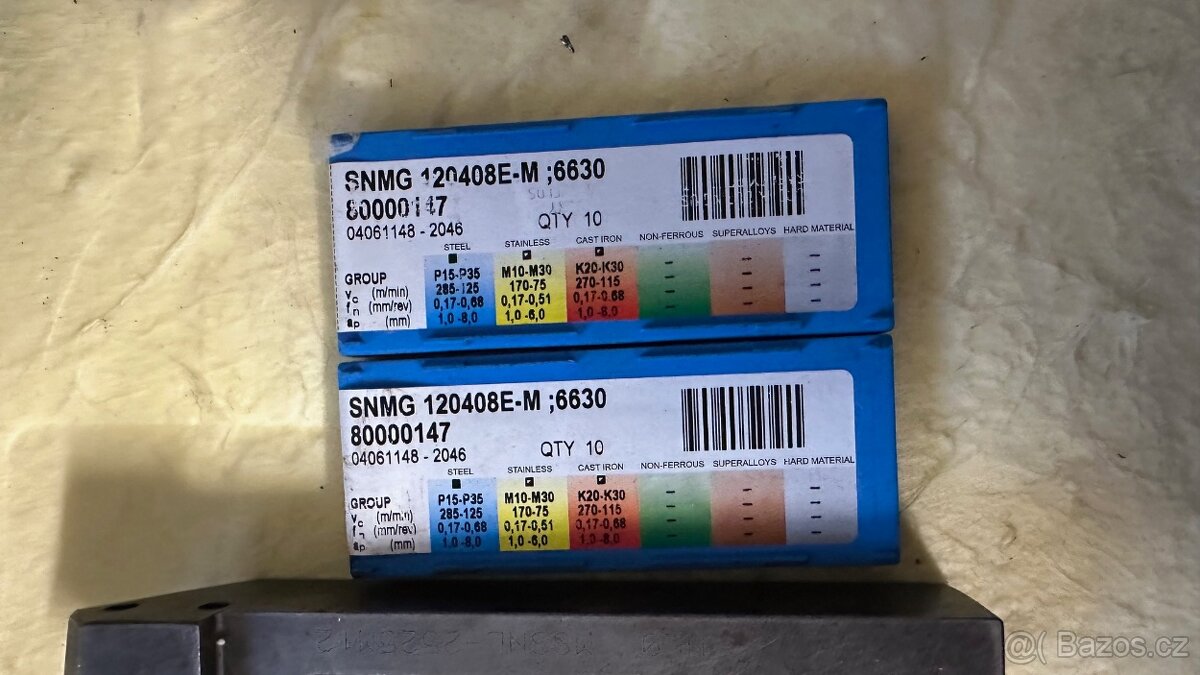 Soustružnické nože + destičky SNMG120408 - 3