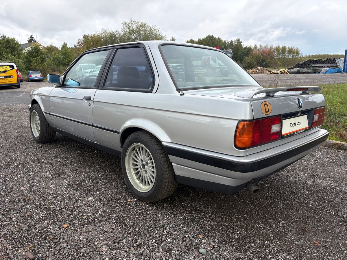 Prodám Bmw E30 316i 73kw coupe - 3