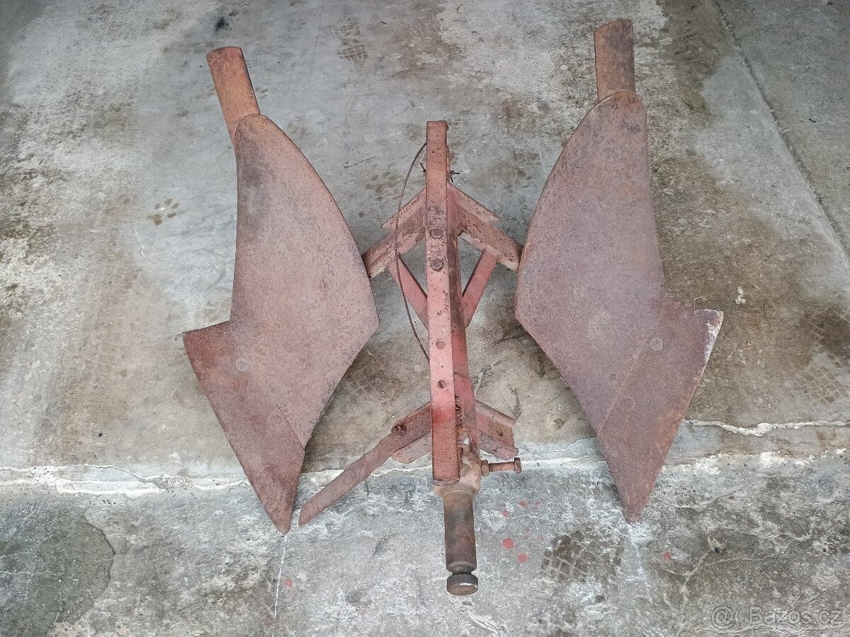 Oboustranný pluh - 3