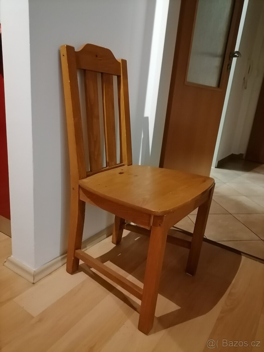 Jídelní stůl + 4 židle - 3