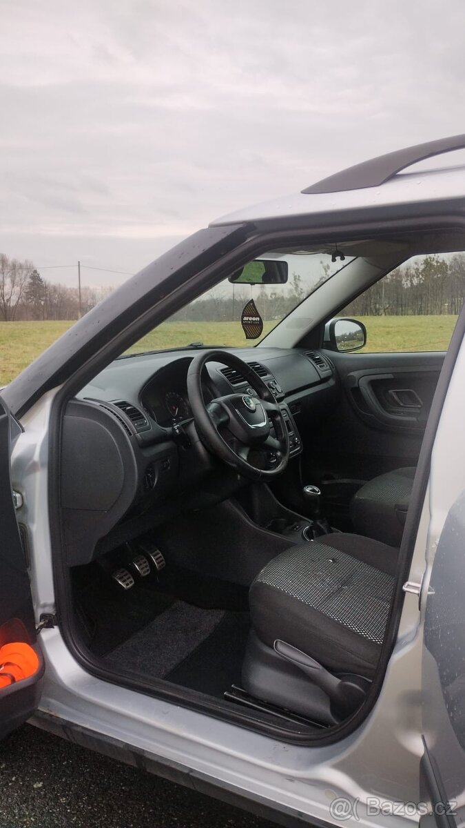 Škoda Fabia scout - 3