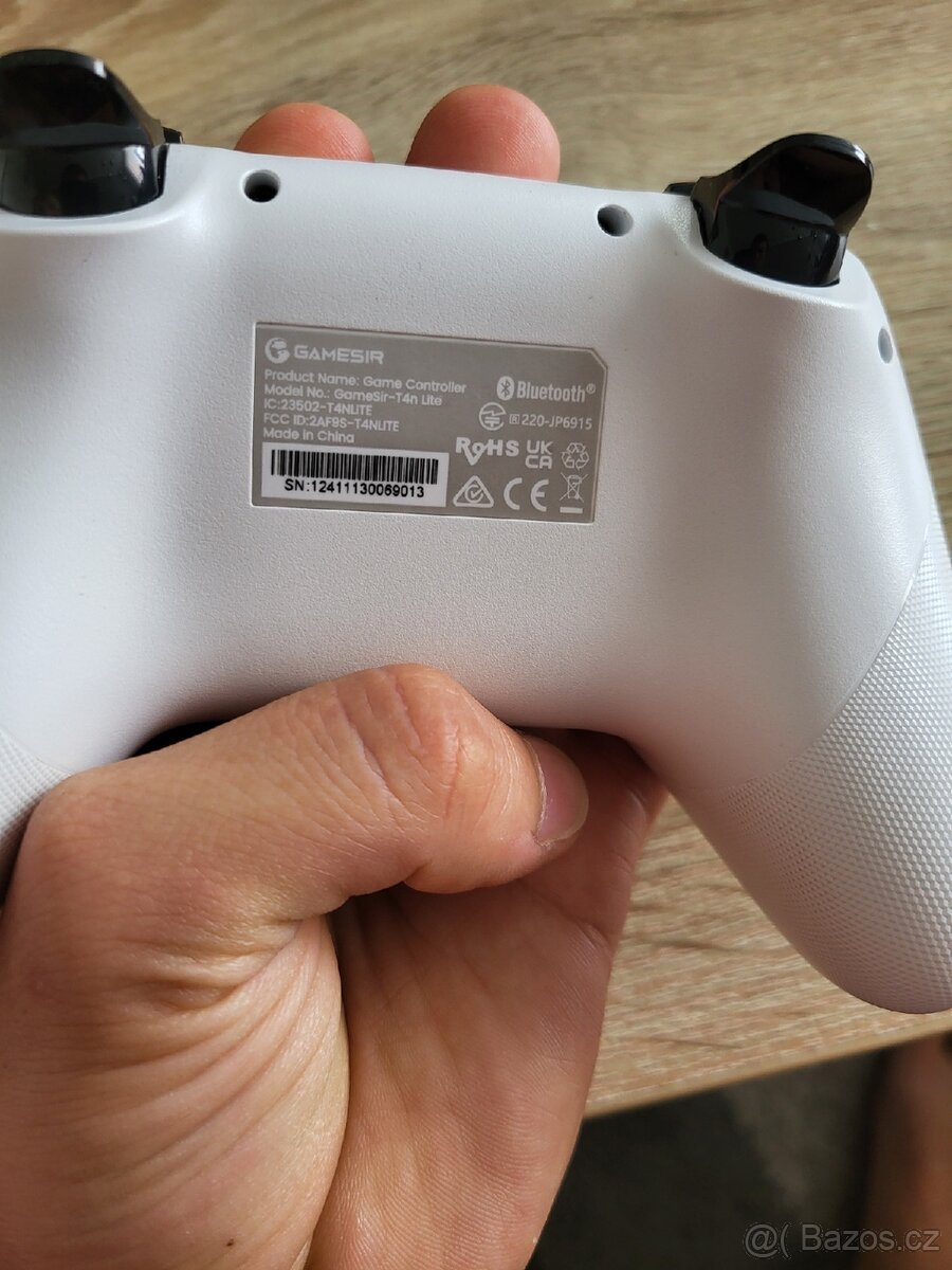 Gamepad ovladač - 3