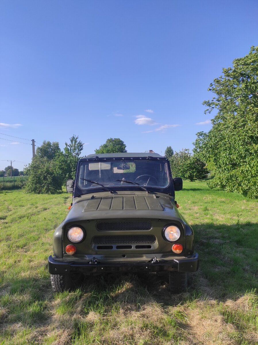 UAZ-469 (Hunter)