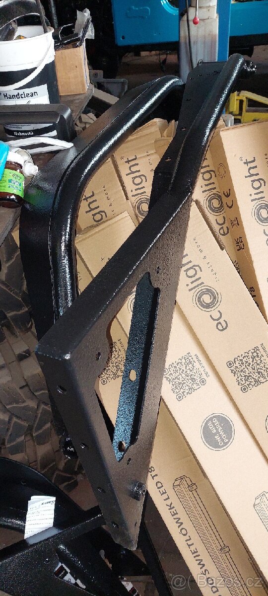 Jeep Wrangler TJ lemy blatníků Motobild