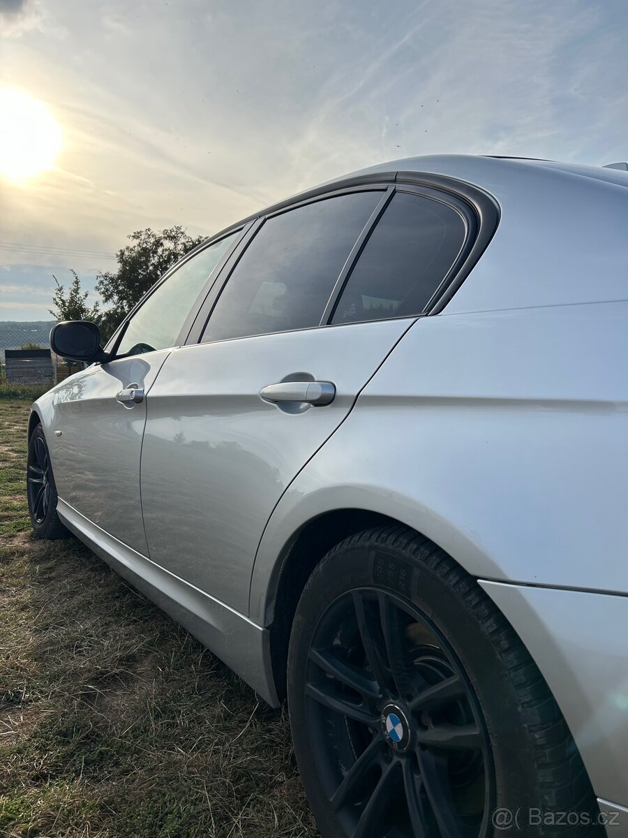 BMW 320i E90 - 3