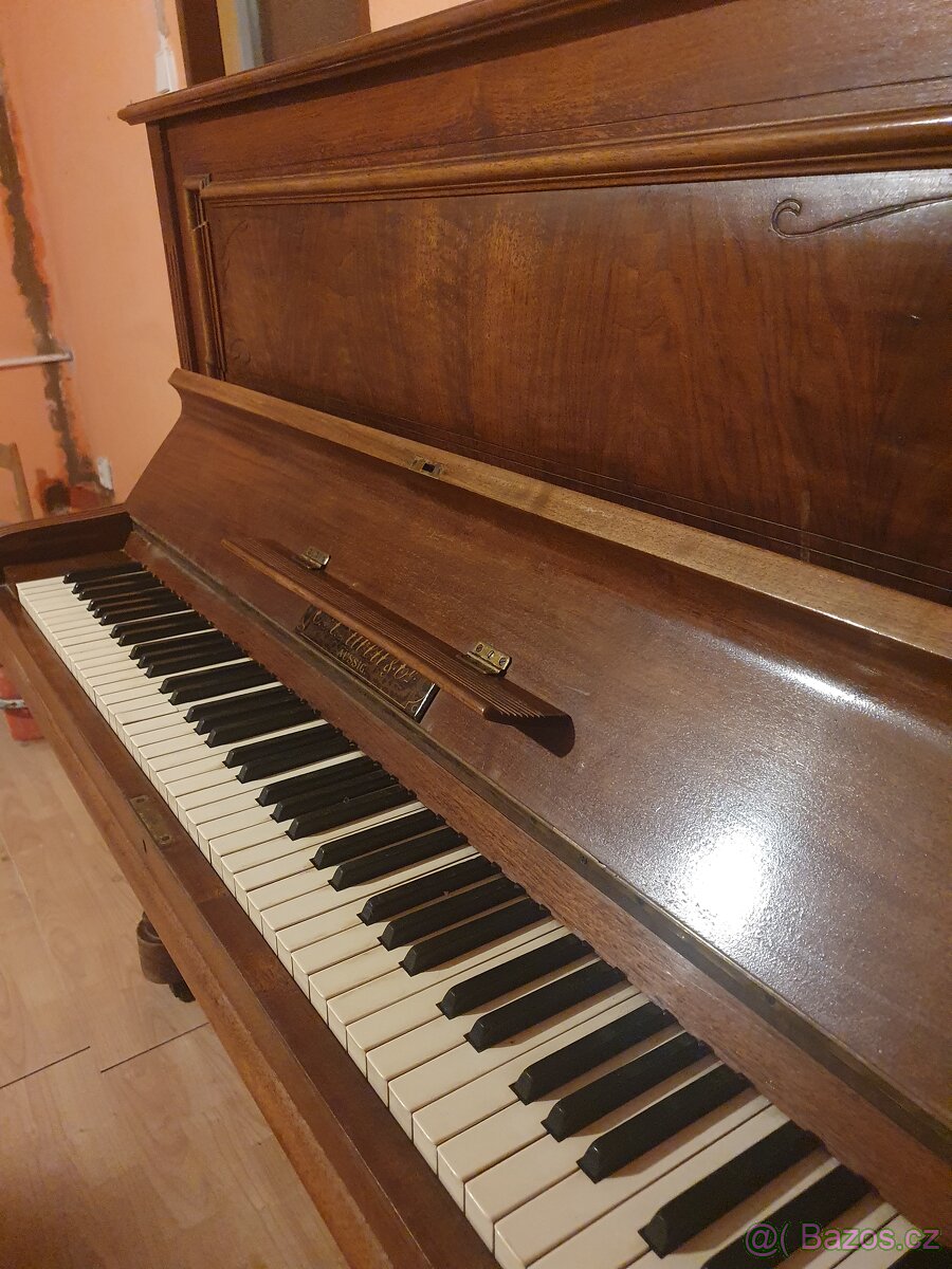 Pianino E. A. Albert - 3